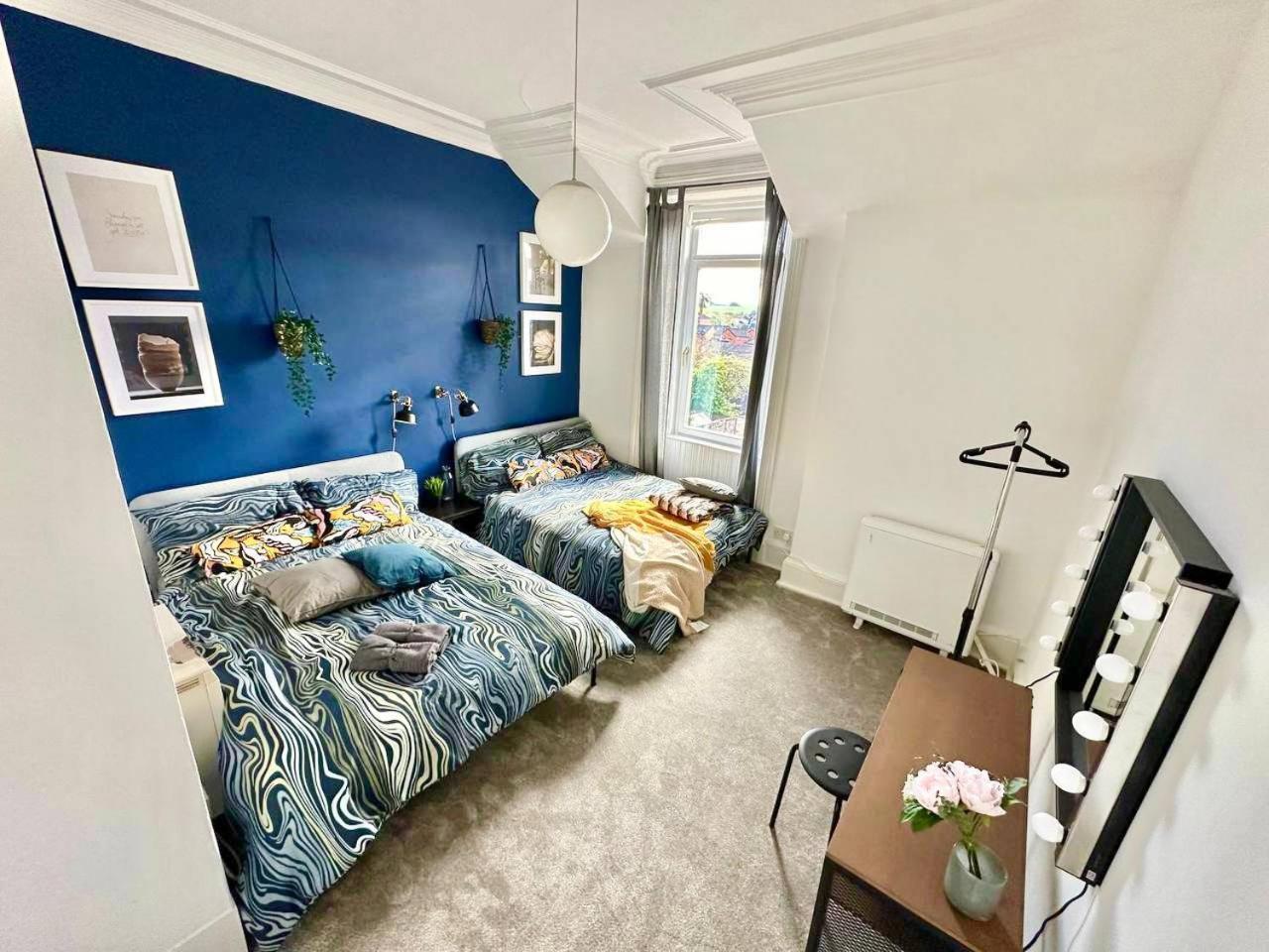 Cosy Stylish Flat Dumbarton